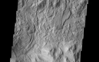 <h1>PIA08771:  Tithonium Chasma</h1><div class="PIA08771" lang="en" style="width:522px;text-align:left;margin:auto;background-color:#000;padding:10px;max-height:150px;overflow:auto;"><p><a href="/figures/PIA08771_fig1.jpg"></a><br><b>Context image for PIA08771<br />Tithonium Chasma</b></p><p>Several landslides are visible in this image of Thithomium Chasma.</p><p>Image information: VIS instrument. Latitude -4.6N, Longitude 274.5E. 18 meter/pixel resolution.</p><p>Please see the <a href="http://themis.asu.edu/terms" target="_blank">THEMIS Data Citation Note</a> for details on crediting THEMIS images.</p><p>Note: this THEMIS visual image has not been radiometrically nor geometrically calibrated for this preliminary release. An empirical correction has been performed to remove instrumental effects. A linear shift has been applied in the cross-track and down-track direction to approximate spacecraft and planetary motion. Fully calibrated and geometrically projected images will be released through the Planetary Data System in accordance with Project policies at a later time.</p><p>NASA's Jet Propulsion Laboratory manages the 2001 Mars Odyssey mission for NASA's Office of Space Science, Washington, D.C. The Thermal Emission Imaging System (THEMIS) was developed by Arizona State University, Tempe, in collaboration with Raytheon Santa Barbara Remote Sensing. The THEMIS investigation is led by Dr. Philip Christensen at Arizona State University. Lockheed Martin Astronautics, Denver, is the prime contractor for the Odyssey project, and developed and built the orbiter. Mission operations are conducted jointly from Lockheed Martin and from JPL, a division of the California Institute of Technology in Pasadena.</p><br /><br /><a href="http://photojournal.jpl.nasa.gov/catalog/PIA08771" onclick="window.open(this.href); return false;" title="Voir l'image 	 PIA08771:  Tithonium Chasma	  sur le site de la NASA">Voir l'image 	 PIA08771:  Tithonium Chasma	  sur le site de la NASA.</a></div>